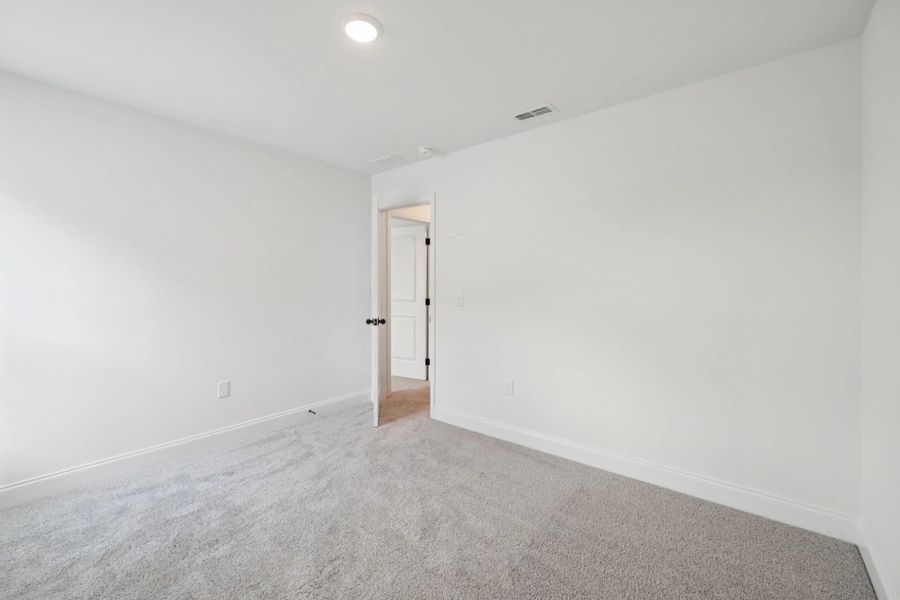 Spacious, unfurnished interior of a new home in Ascent at Arbor Ridge, La Vergne (Image 34).