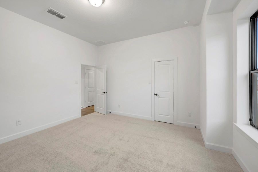 Spacious, unfurnished interior of a new home in Indigo 50’ Homesites, Richmond (Image 15).