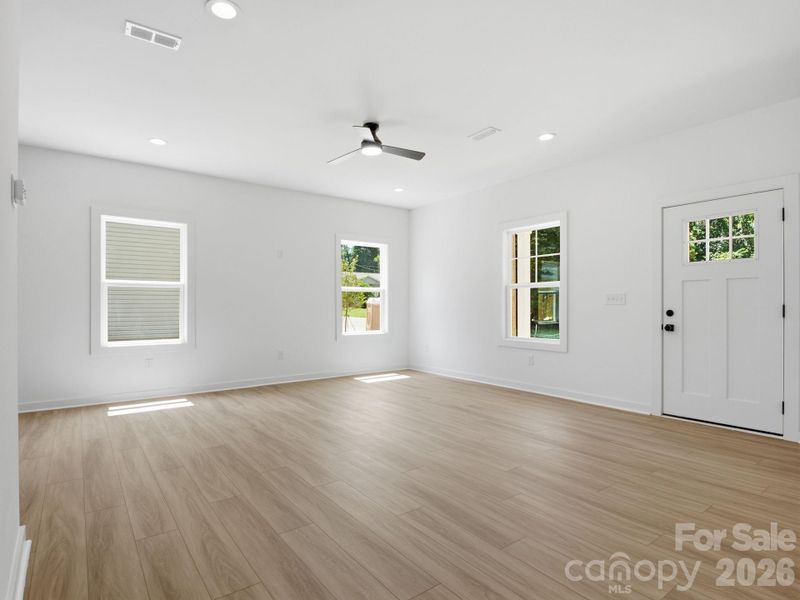 Spacious, unfurnished interior of a new home in , Charlotte (Image 16).