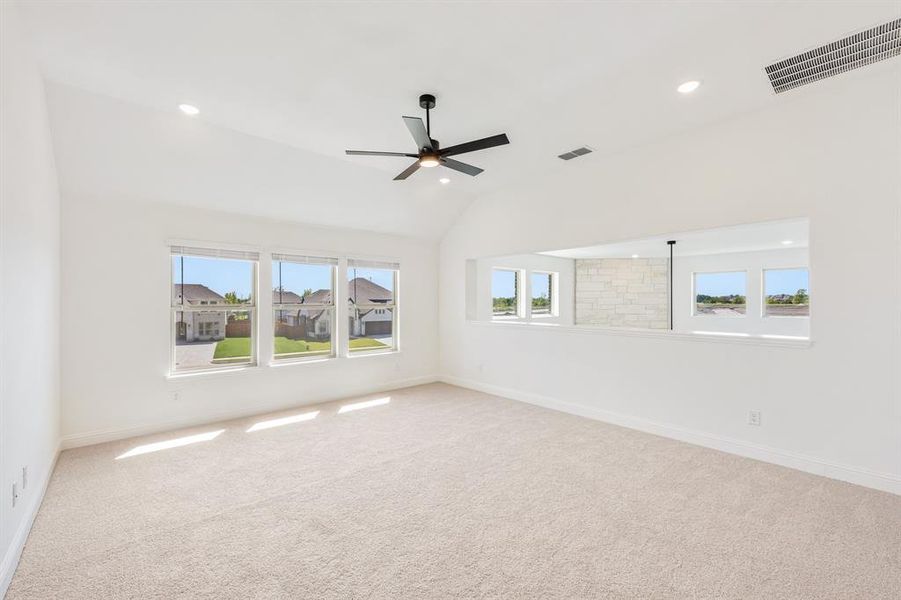 Spacious, unfurnished interior of a new home in Terracina, Rockwall (Image 25). Spacious, unfurnished interior of a new home in Terracina, Rockwall (Image 25).