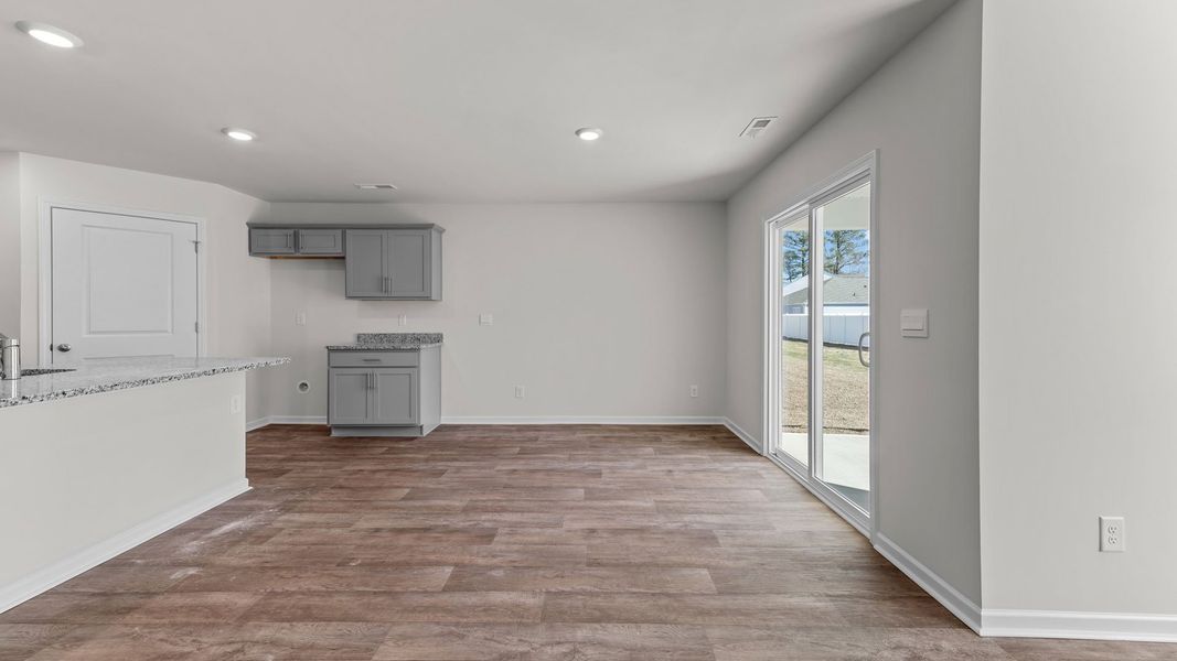 Spacious, unfurnished interior of a new home in Madeline Farm, New Bern (Image 9). Spacious, unfurnished interior of a new home in Madeline Farm, New Bern (Image 9).