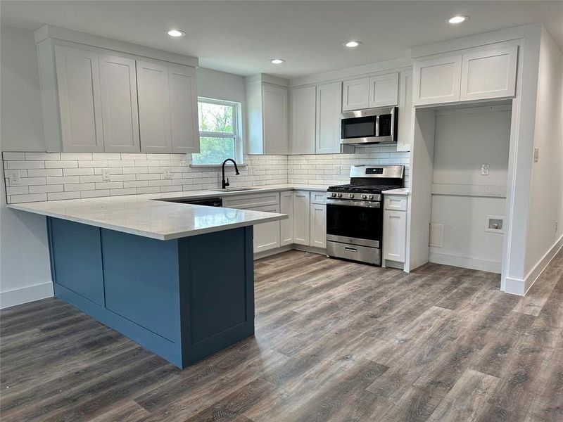 example photo example photo