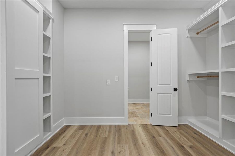 Spacious, unfurnished interior of a new home in , Nicholson (Image 32).