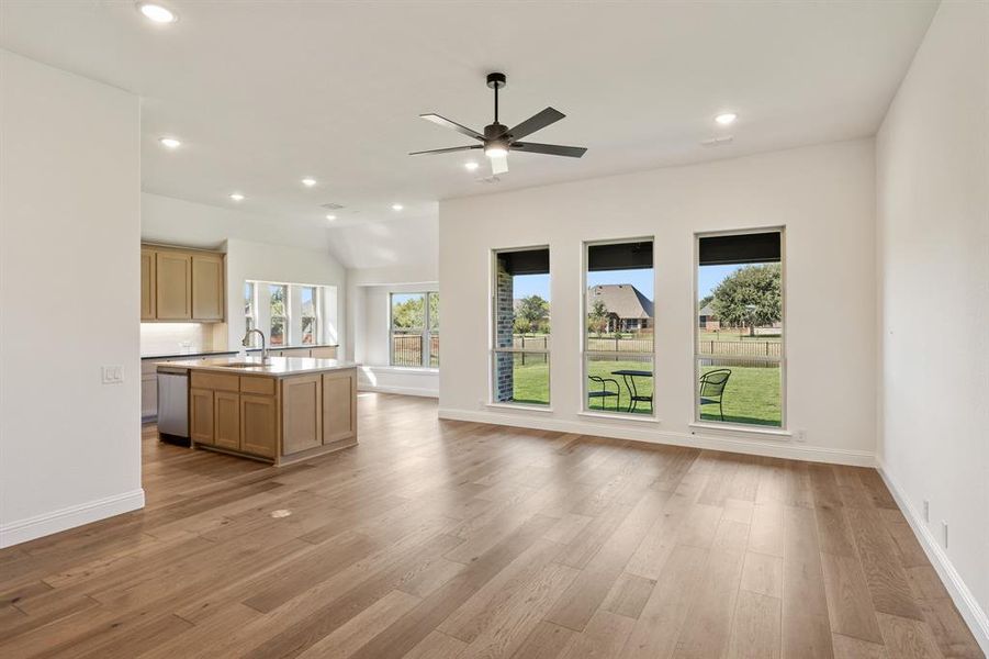Spacious, unfurnished interior of a new home in Abe's Landing, Granbury (Image 37).