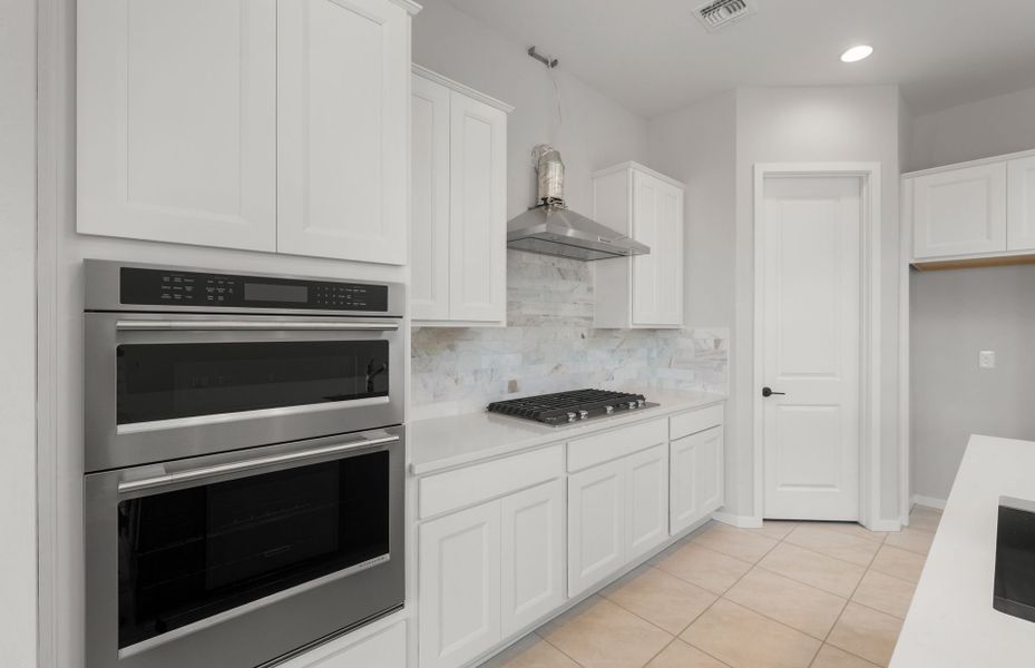 Furnished interior view inside a new home in Legado West, Queen Creek (Image 12).