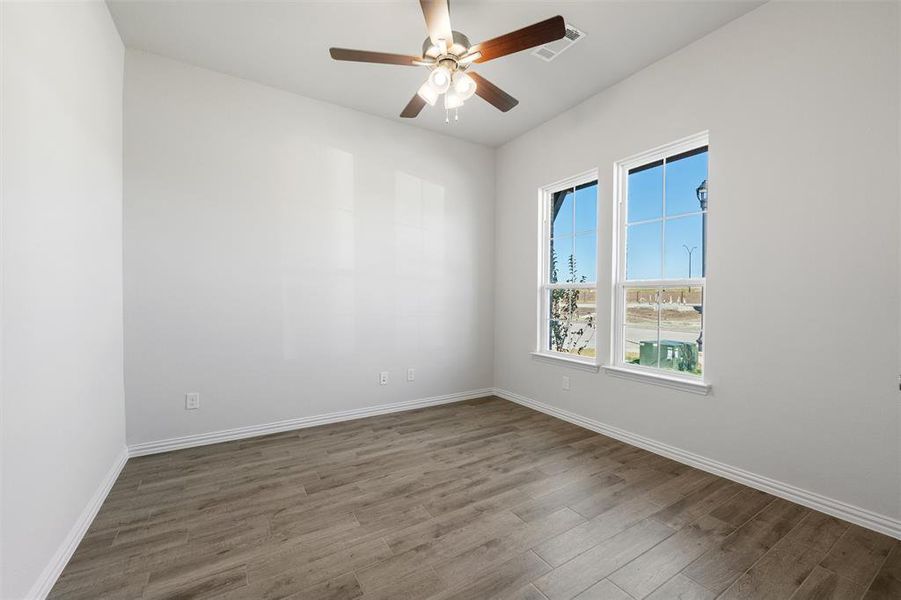 Spacious, unfurnished interior of a new home in Morningstar, Aledo (Image 13).