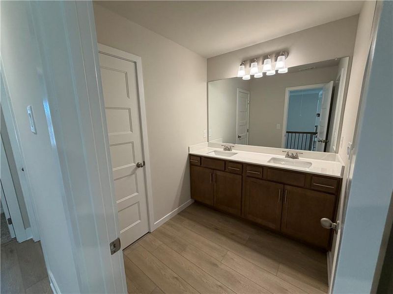 Furnished interior view inside a new home in Mallard’s Landing, Jefferson (Image 12).
