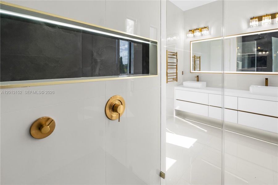 Close-up of interior finishes inside a home in , Lehigh Acres (Image 22).