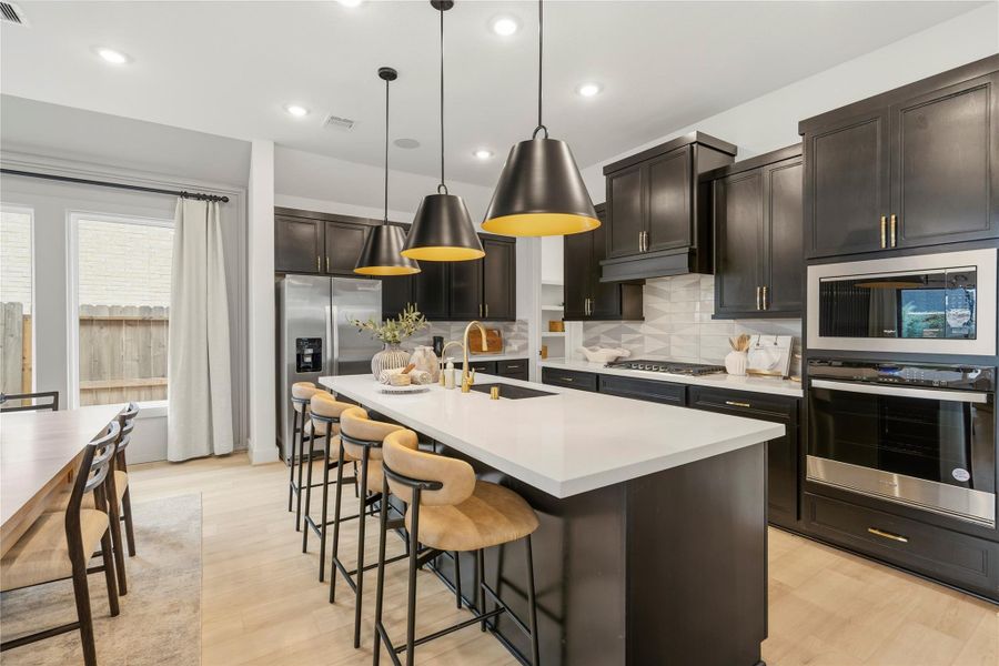 Stunning finishes with major upgrades in the kitchen Stunning finishes with major upgrades in the kitchen
