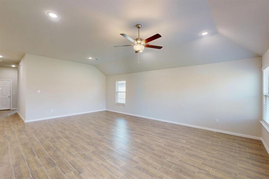 Spacious, unfurnished interior of a new home in Meadow Park, Ponder (Image 26). Spacious, unfurnished interior of a new home in Meadow Park, Ponder (Image 26).