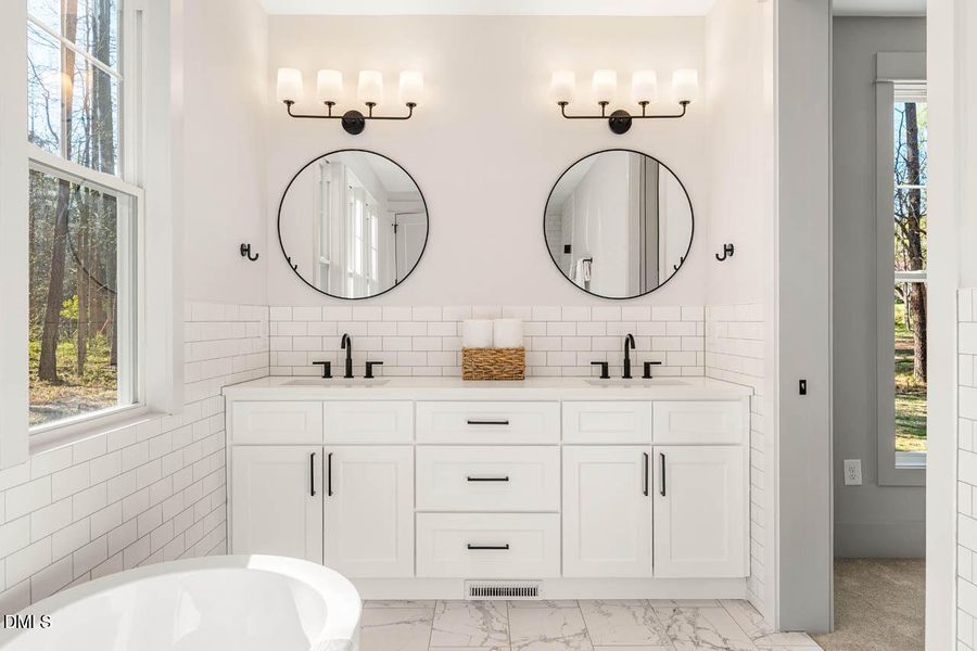 2044355995524827465-50