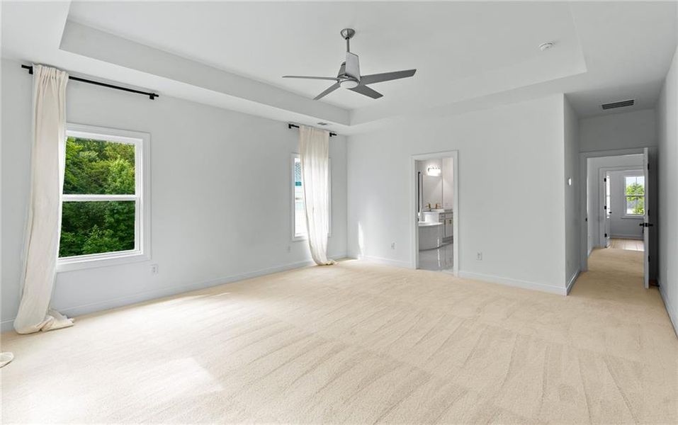 Spacious, unfurnished interior of a new home in , Marietta (Image 23).