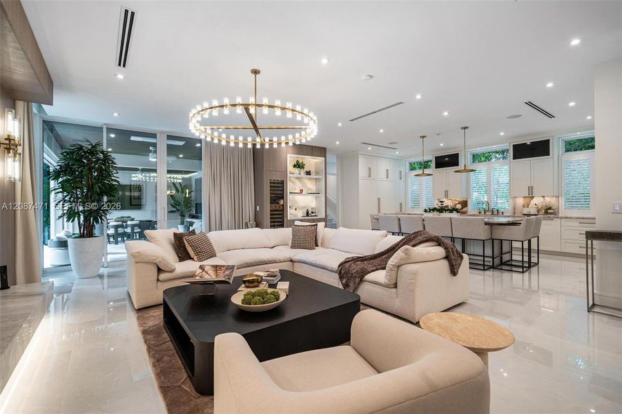 Furnished interior view inside a new home in , Pinecrest (Image 10).