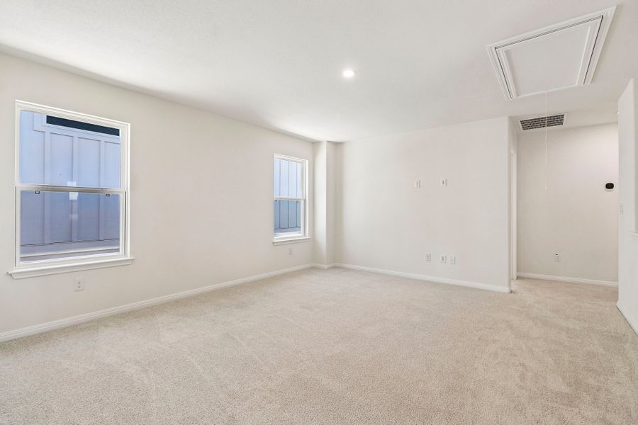 Spacious, unfurnished interior of a new home in Foxfield, Austin (Image 16). Spacious, unfurnished interior of a new home in Foxfield, Austin (Image 16).