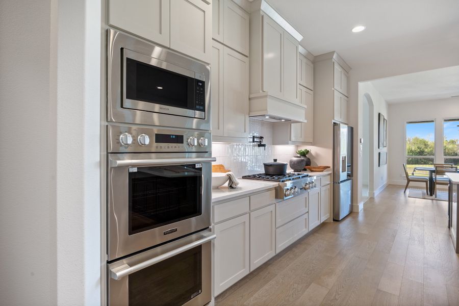 Representative furnished interior of a home built from the Blackburn by Windsor Homes in Ridge Pointe Estates, McLendon-Chisholm (Image 33).