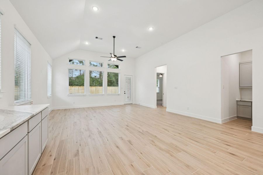 Spacious, unfurnished interior of a new home in Kresston, Montgomery (Image 22). Spacious, unfurnished interior of a new home in Kresston, Montgomery (Image 22).