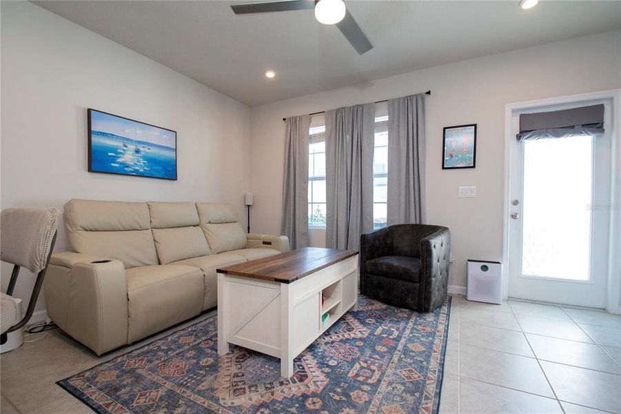 Furnished interior view inside a new home in , Bradenton (Image 13).