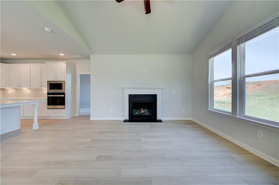 Spacious, unfurnished interior of a new home in Grandview at Millers Mill, Stockbridge (Image 24).