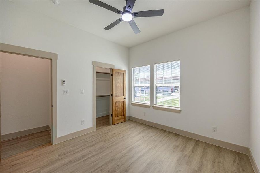 Spacious, unfurnished interior of a new home in , Fort Worth (Image 25). Spacious, unfurnished interior of a new home in , Fort Worth (Image 25).