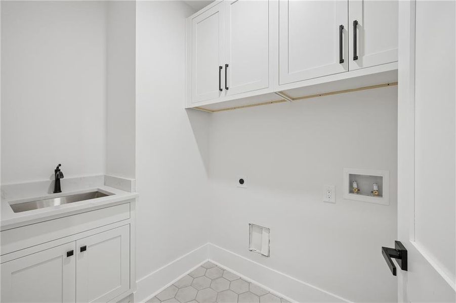 Image 81 of a home in .