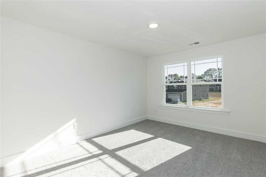 Spacious, unfurnished interior of a new home in Thunder Ridge, Dawsonville (Image 13).