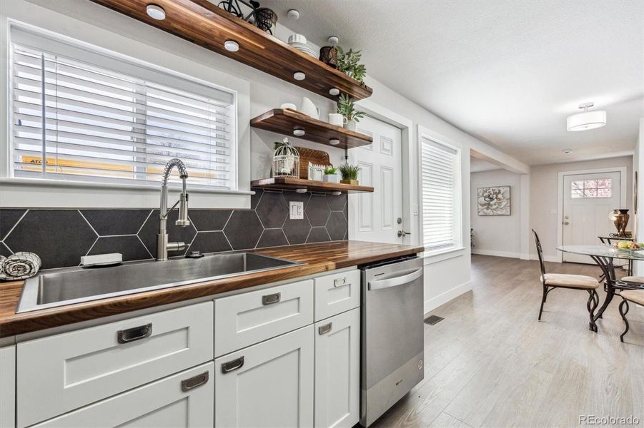 Furnished interior view inside a new home in , Lakewood (Image 7).