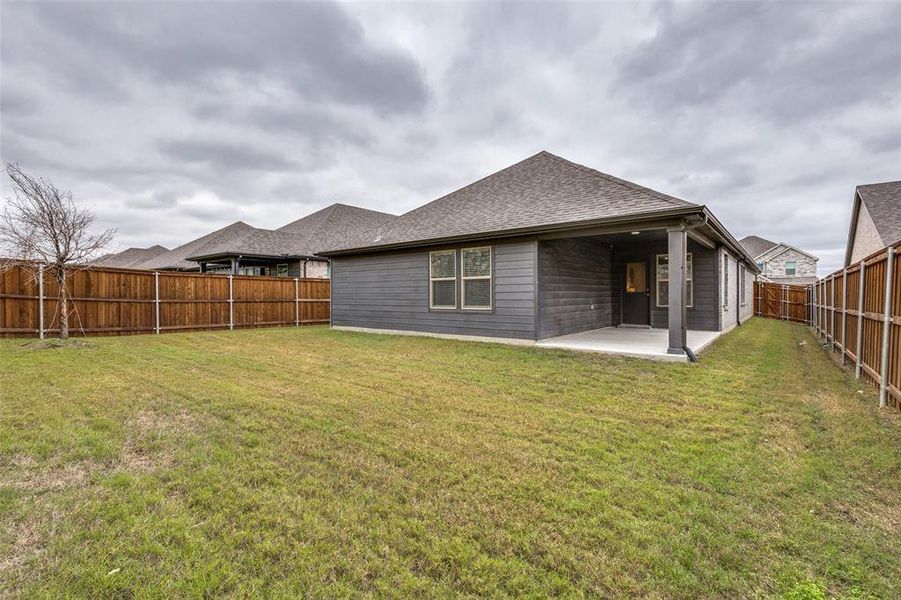 Image 6 of a home in Ventana. Image 6 of a home in Ventana.