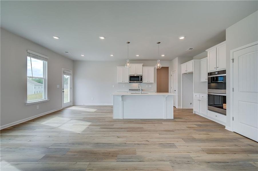 Spacious, unfurnished interior of a new home in Chapel Hill, Newnan (Image 6). Spacious, unfurnished interior of a new home in Chapel Hill, Newnan (Image 6).