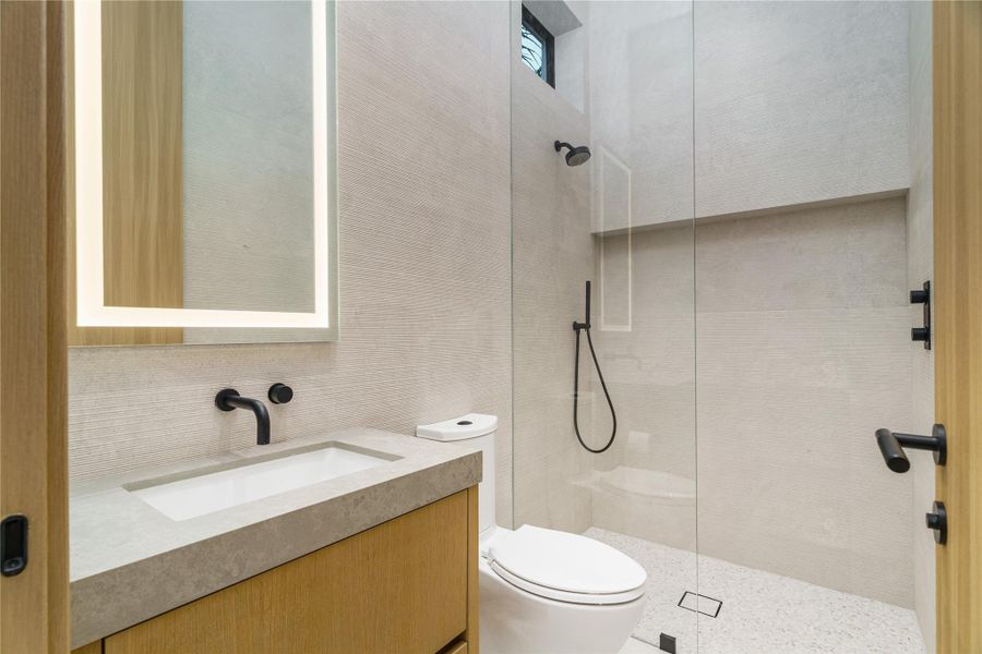 Furnished interior view inside a new home in , Ocean Ridge (Image 74).