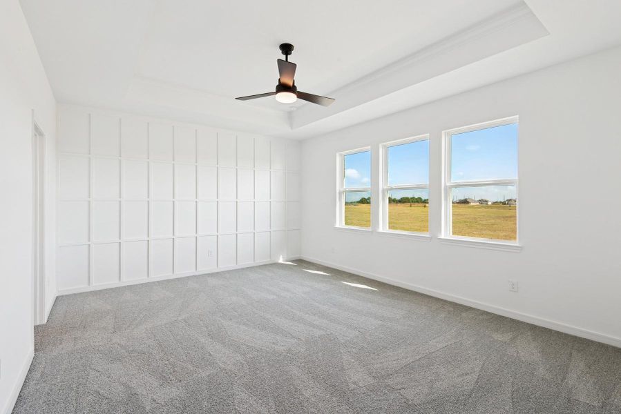 Spacious primary suite