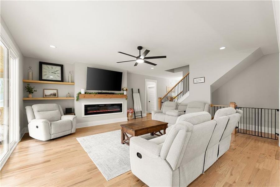 Furnished interior view inside a new home in , Jefferson (Image 14).