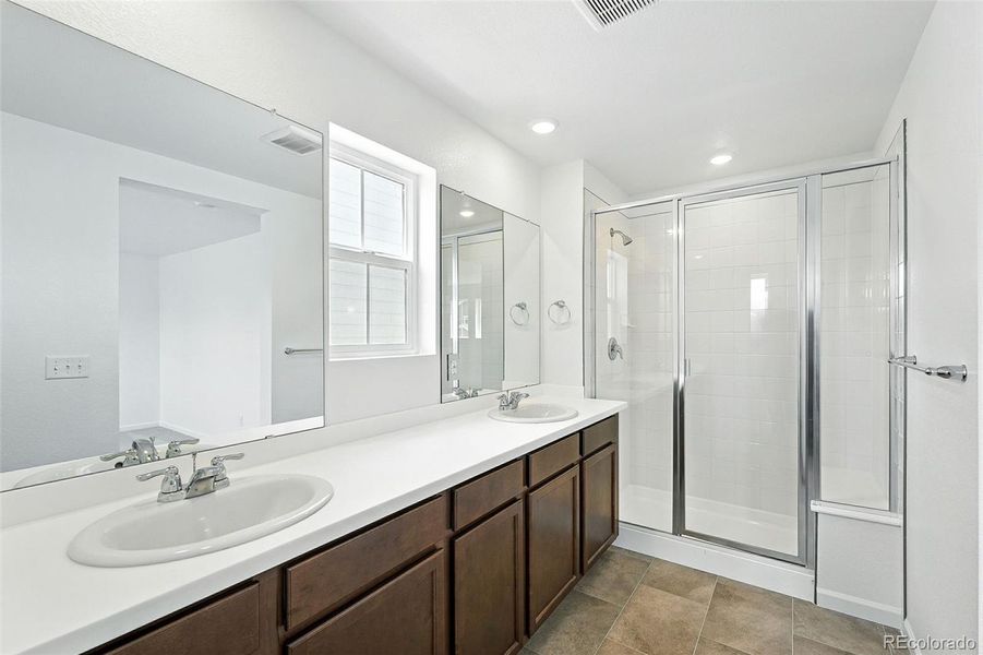 3324 N Catawba ~ Ready Now