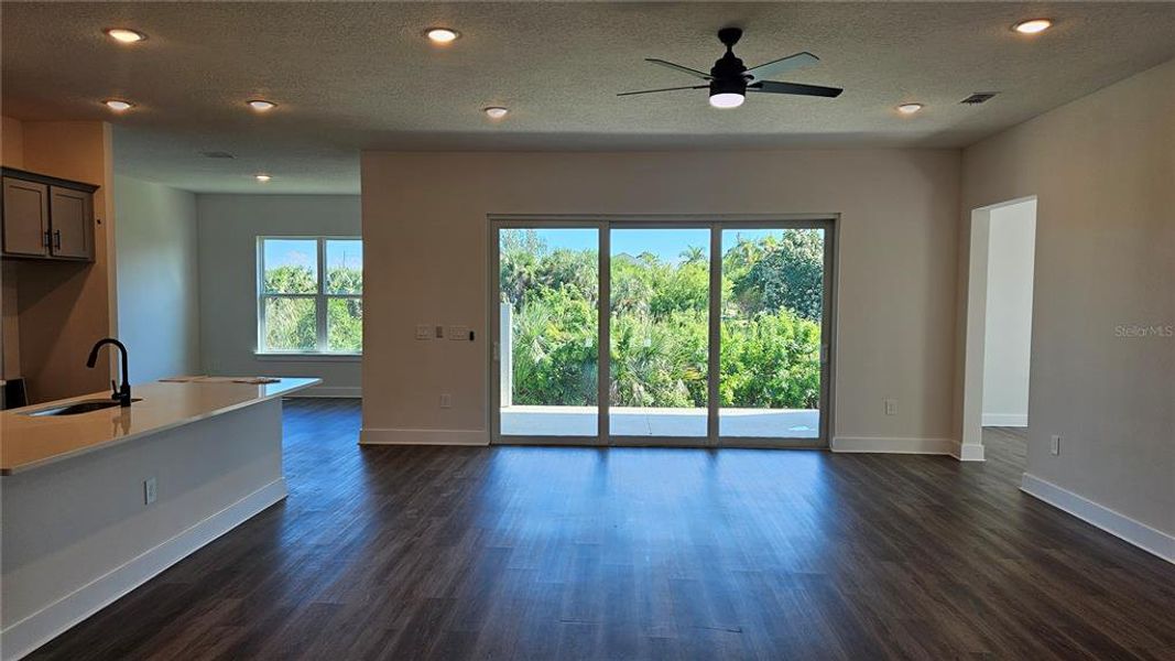 Spacious, unfurnished interior of a new home in , Port Charlotte (Image 18).