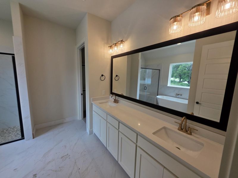 Furnished interior view inside a new home in Cartwright Ranch, Weatherford (Image 7). Furnished interior view inside a new home in Cartwright Ranch, Weatherford (Image 7).
