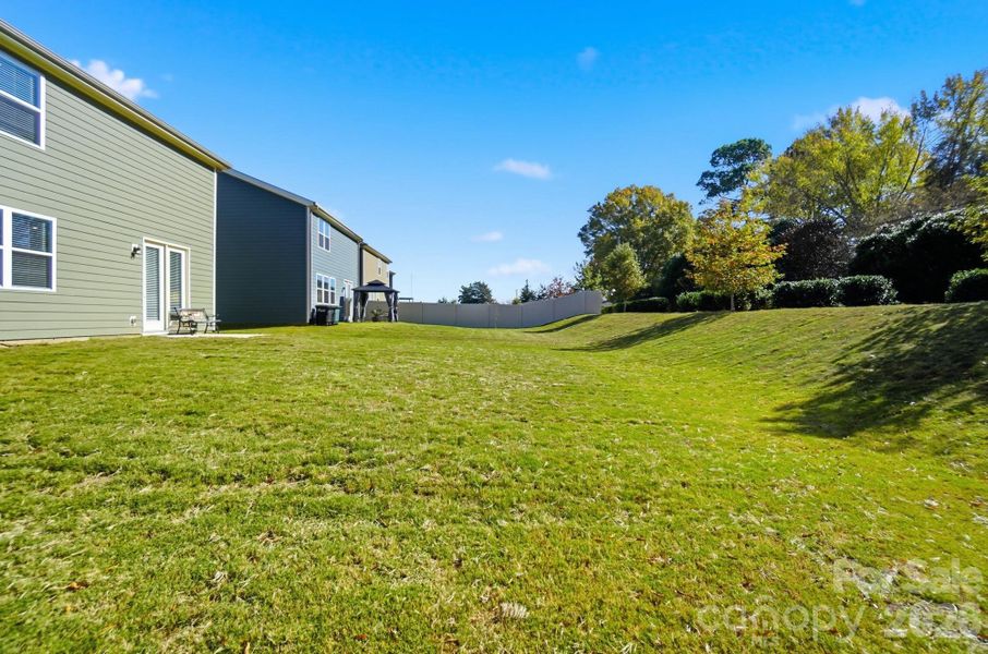 Exterior details and patio area of a home in , Monroe (Image 4).