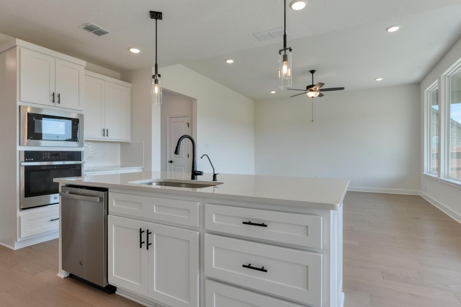 Representative furnished interior of a home built from the Nathaniel by Ashton Woods in Megan's Landing 70's, Castroville (Image 5).
