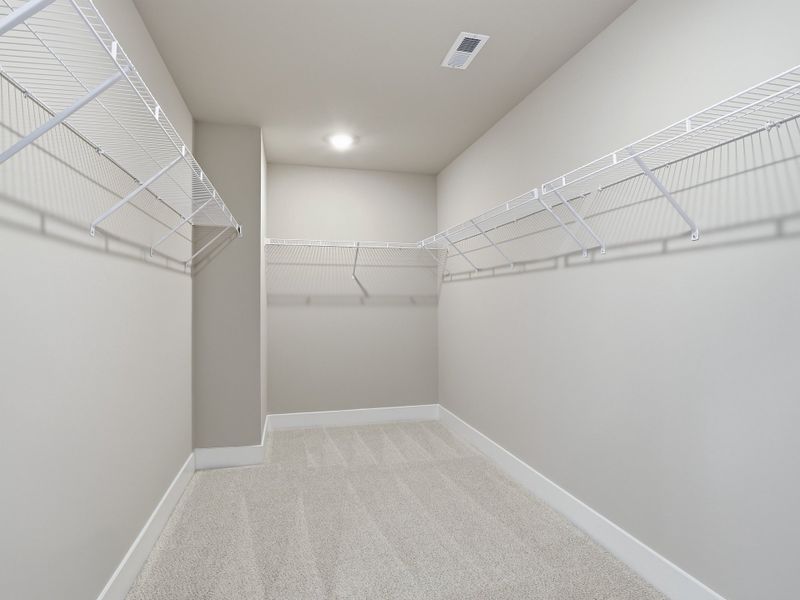 Spacious, unfurnished interior of a new home in Watkins Glen, Raleigh (Image 16).