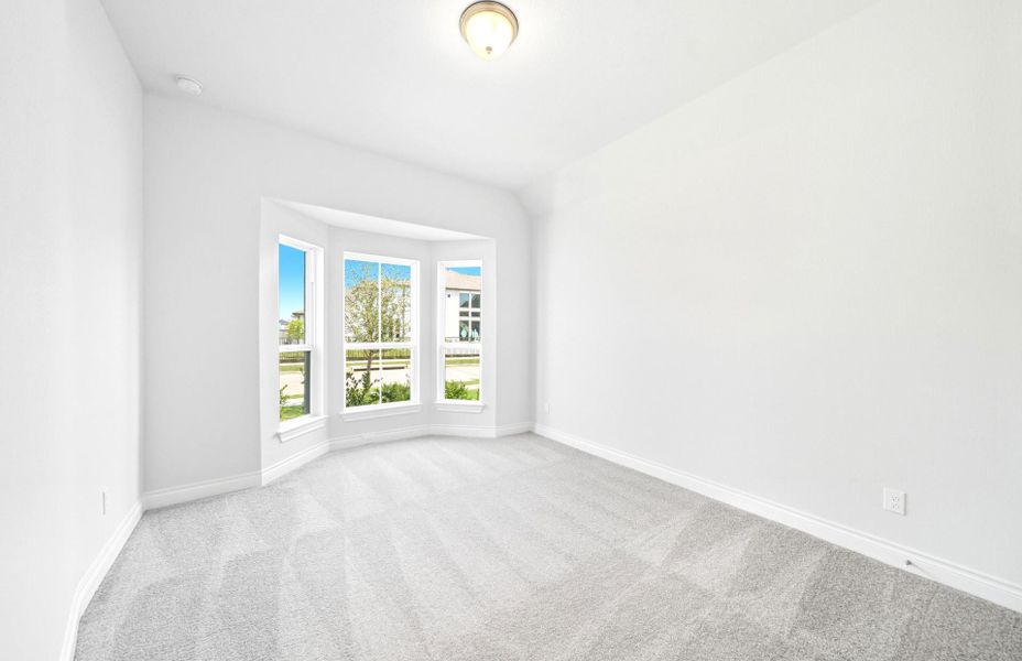 Spacious, unfurnished interior of a new home in Bridgeland 60′, Cypress (Image 23).