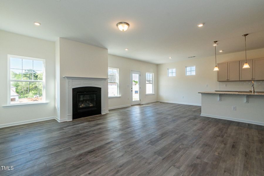 Family Room/Breakfast Nook