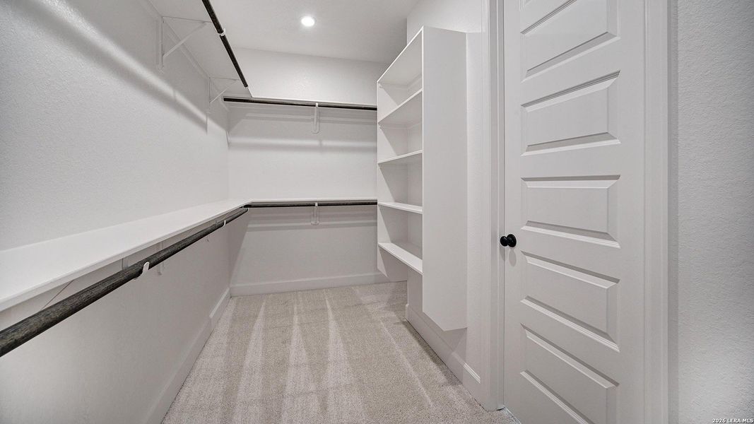 Spacious, unfurnished interior of a new home in Corley Farms, Boerne (Image 22).