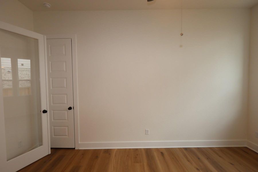 Spacious, unfurnished interior of a new home in Dunham Pointe, Cypress (Image 29).