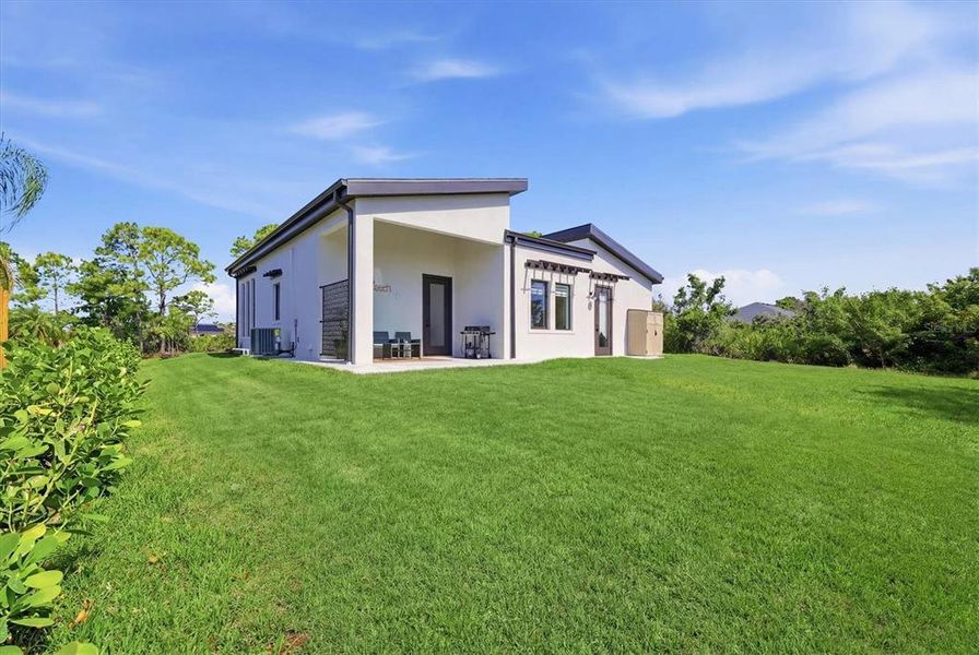 Exterior details and patio area of a home in , Port Charlotte (Image 30). Exterior details and patio area of a home in , Port Charlotte (Image 30).