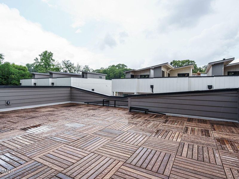 028-1280x960-rooftop-veranda