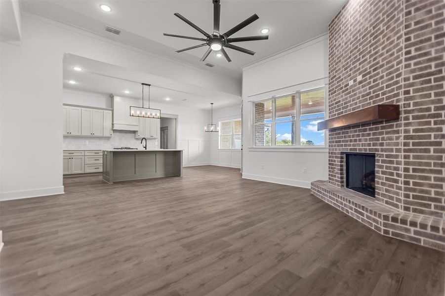 Spacious, unfurnished interior of a new home in , Lindale (Image 29).