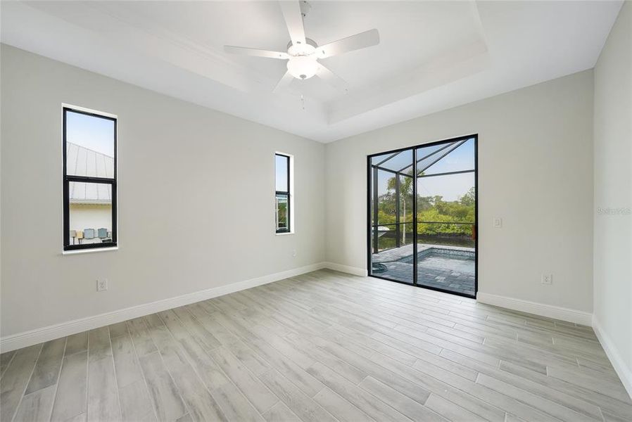Spacious, unfurnished interior of a new home in , Port Charlotte (Image 40).