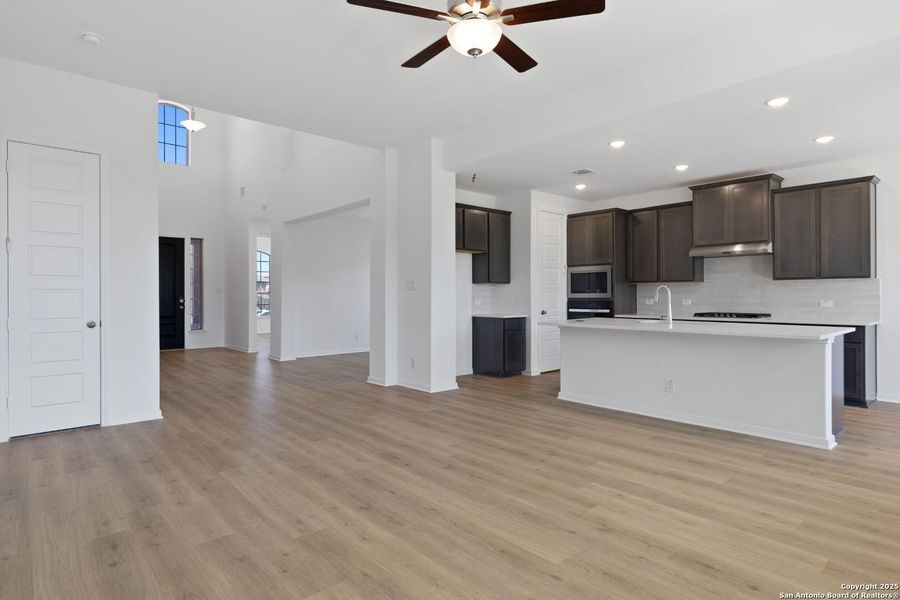 Image 32 of a home in Ladera. Image 32 of a home in Ladera.