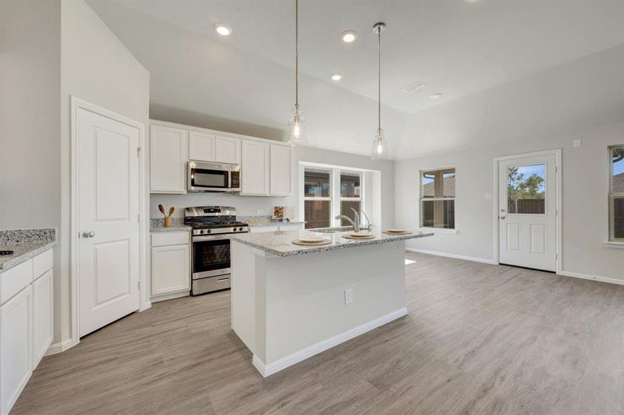 Furnished interior view inside a new home in Mobberly Farms, Pilot Point (Image 6).