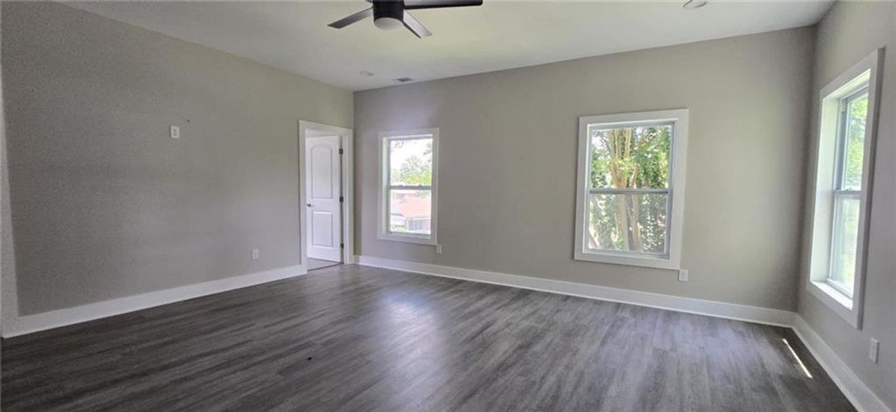 Spacious, unfurnished interior of a new home in , Atlanta (Image 26).