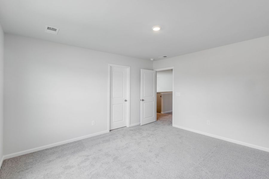 Spacious, unfurnished interior of a new home in Bluefield, Lexington (Image 35). Spacious, unfurnished interior of a new home in Bluefield, Lexington (Image 35).