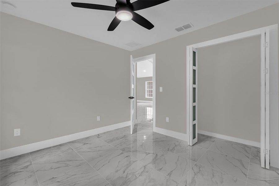 Spacious, unfurnished interior of a new home in , Dunnellon (Image 37).
